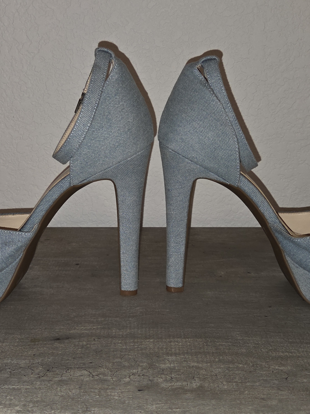 Jessica Simpson Light Blue Denim Platform Heels with Ankle Strap - Picture 2 of 7
